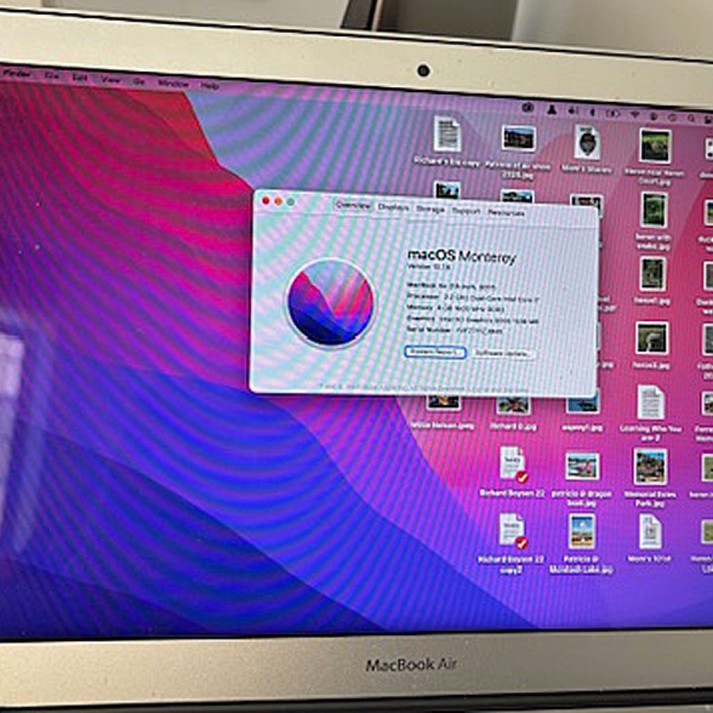 Macbook Air 2017 Software is Monterey